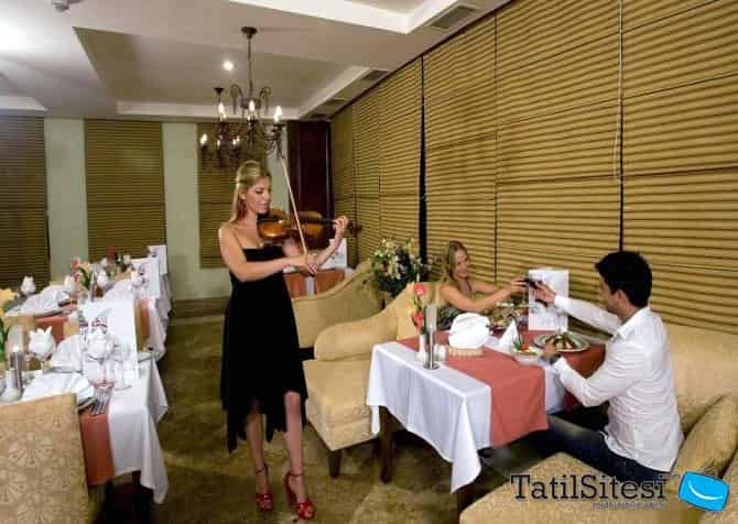 Crystal Admiral Resort Suites Spa 